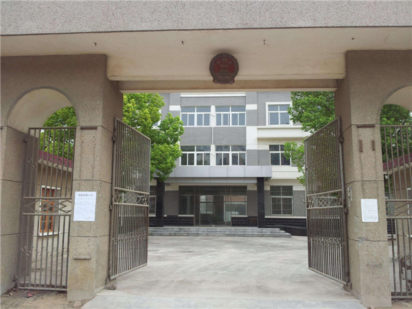 2012-08-20定遠(yuǎn)縣拍賣(mài)公告（房產(chǎn)...